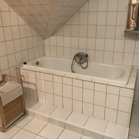 Moderne Vollmoeblierte Zwickau