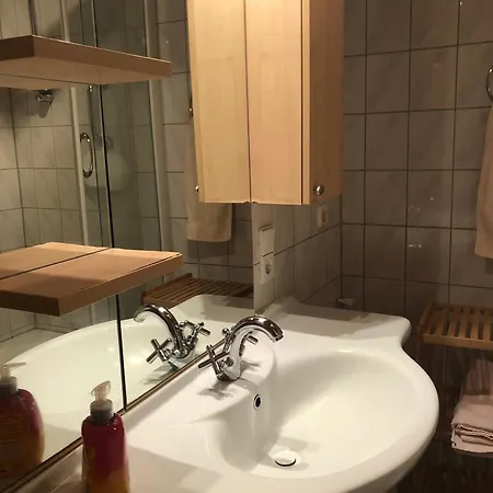 Moderne Vollmoeblierte