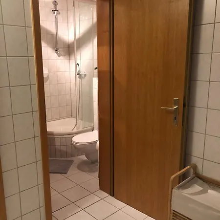 Moderne Vollmoeblierte דירה צוויקאו